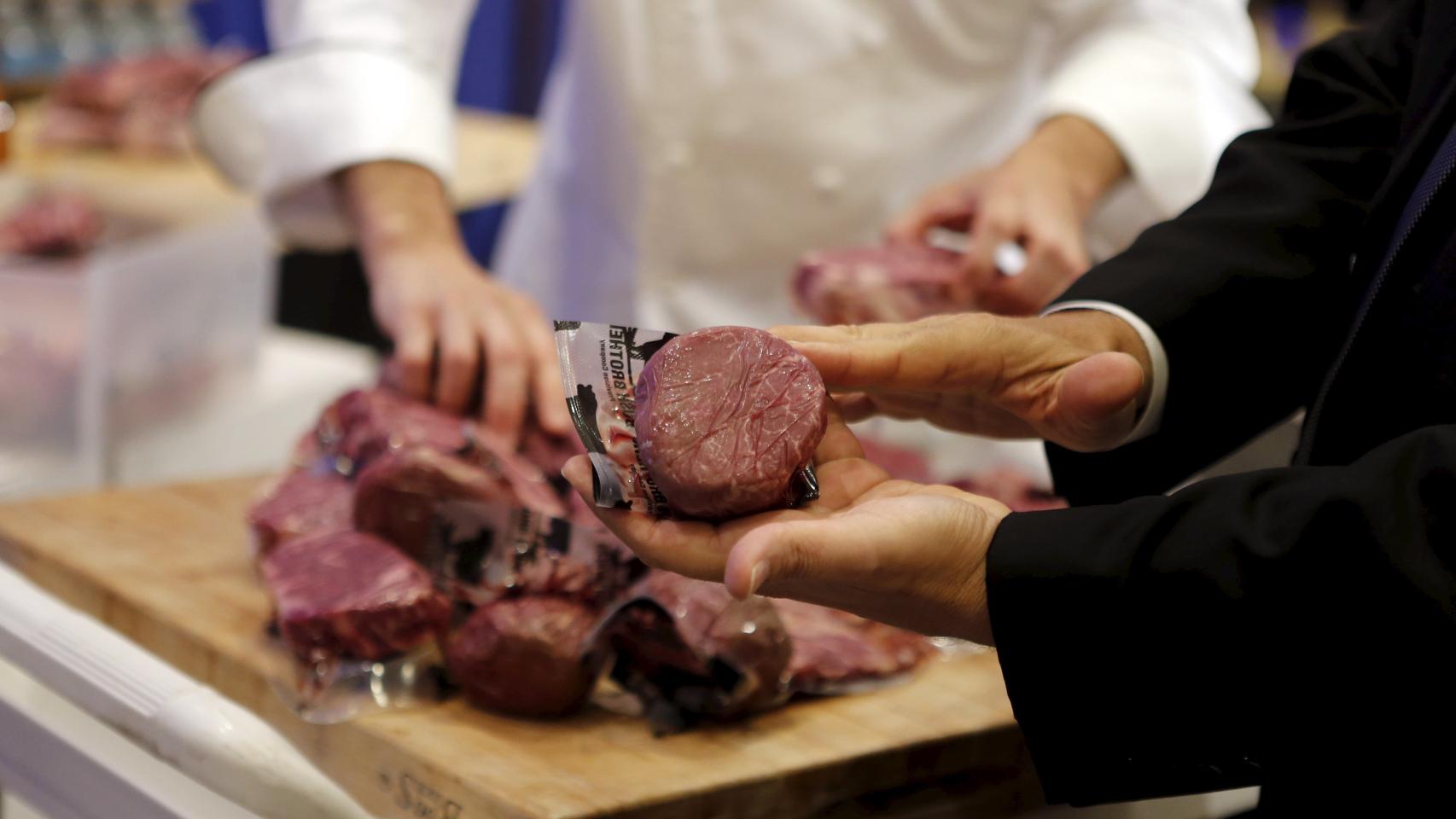 La introducción de la carne nos enseño a masticar.