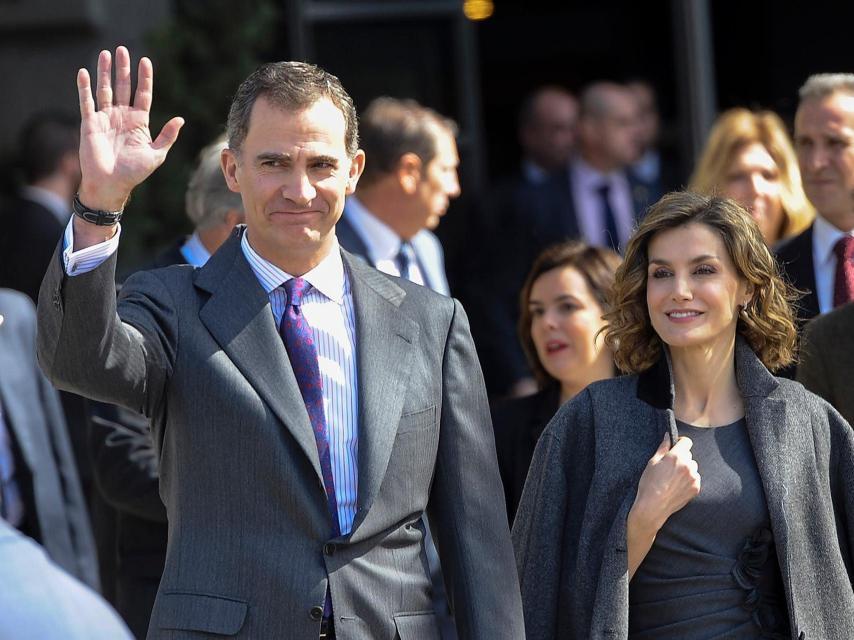 Los reyes, durante la inauguración de una exposición sobre Cervantes.
