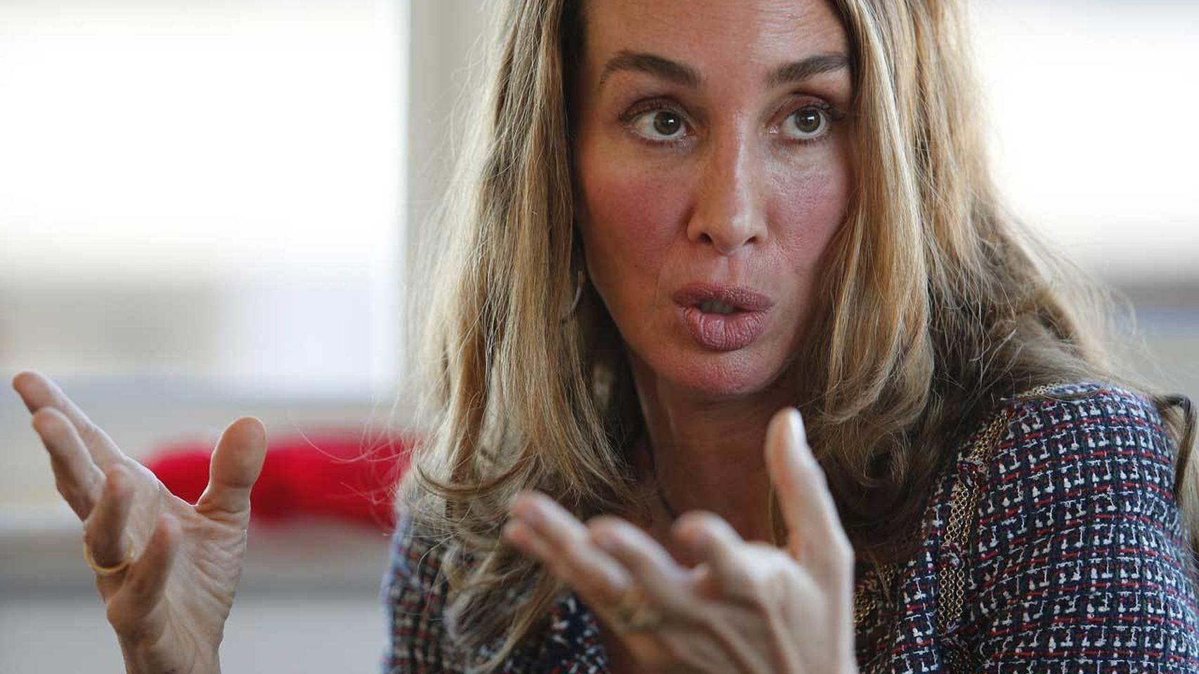 La doctora Elisa Pinto durante su visita a la redacción de EL ESPAÑOL en marzo