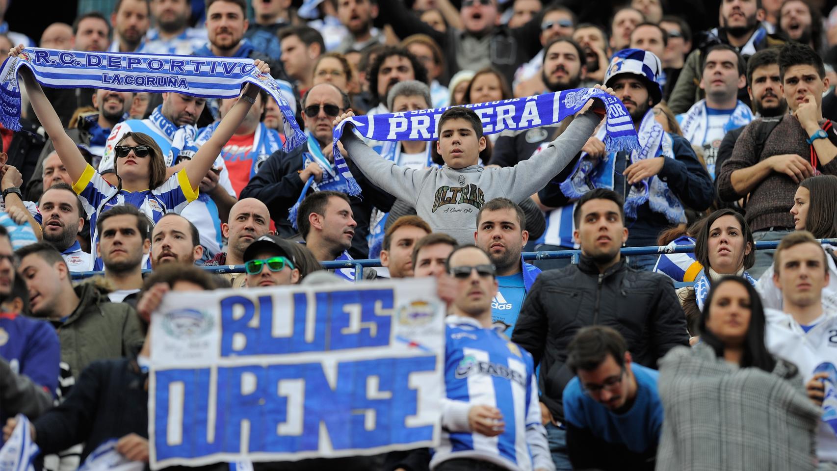 La afición del Deportivo en el último partido contra el Atlético en el Calderón.