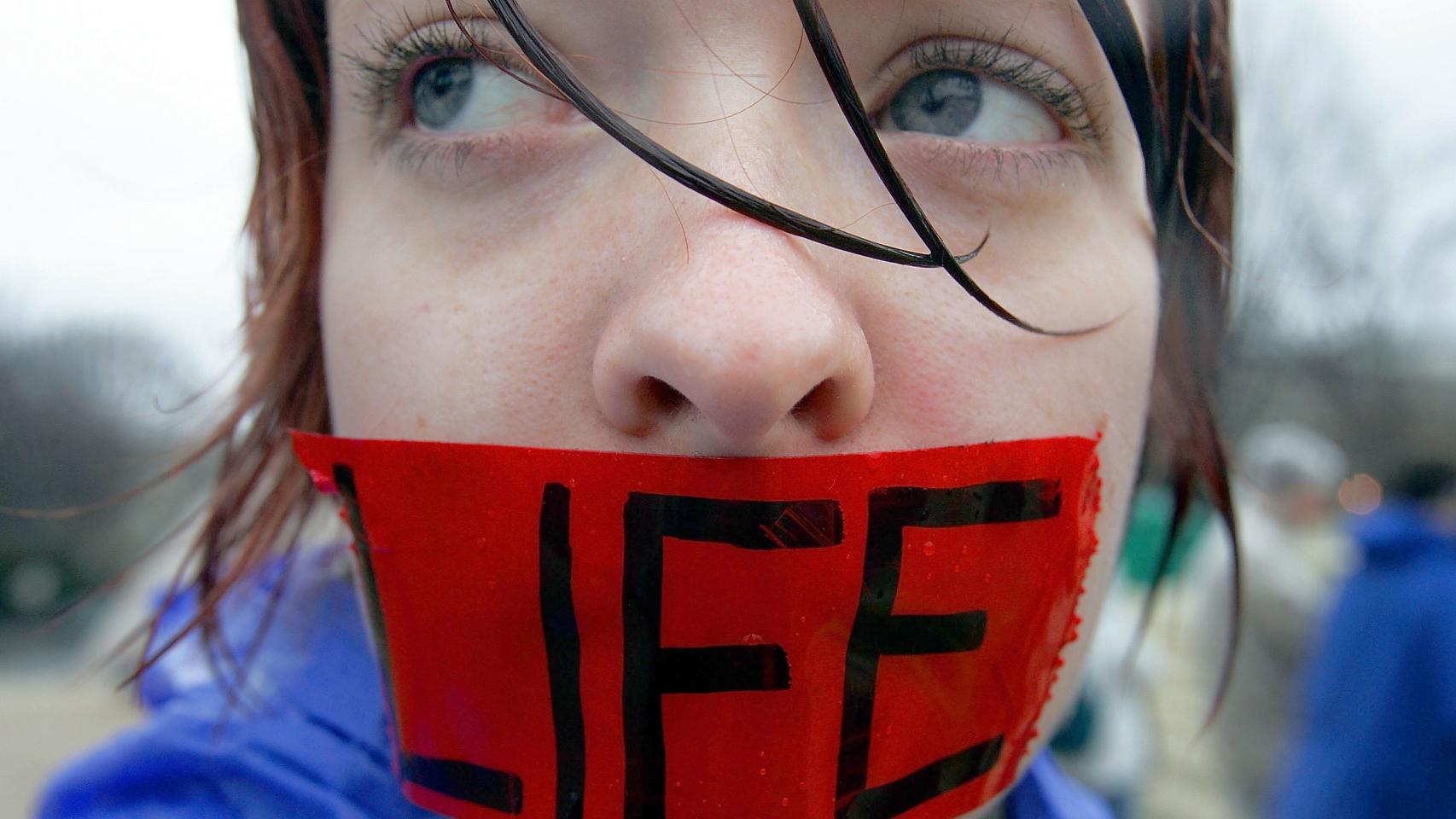Una manifestante pro Terry Schiavo