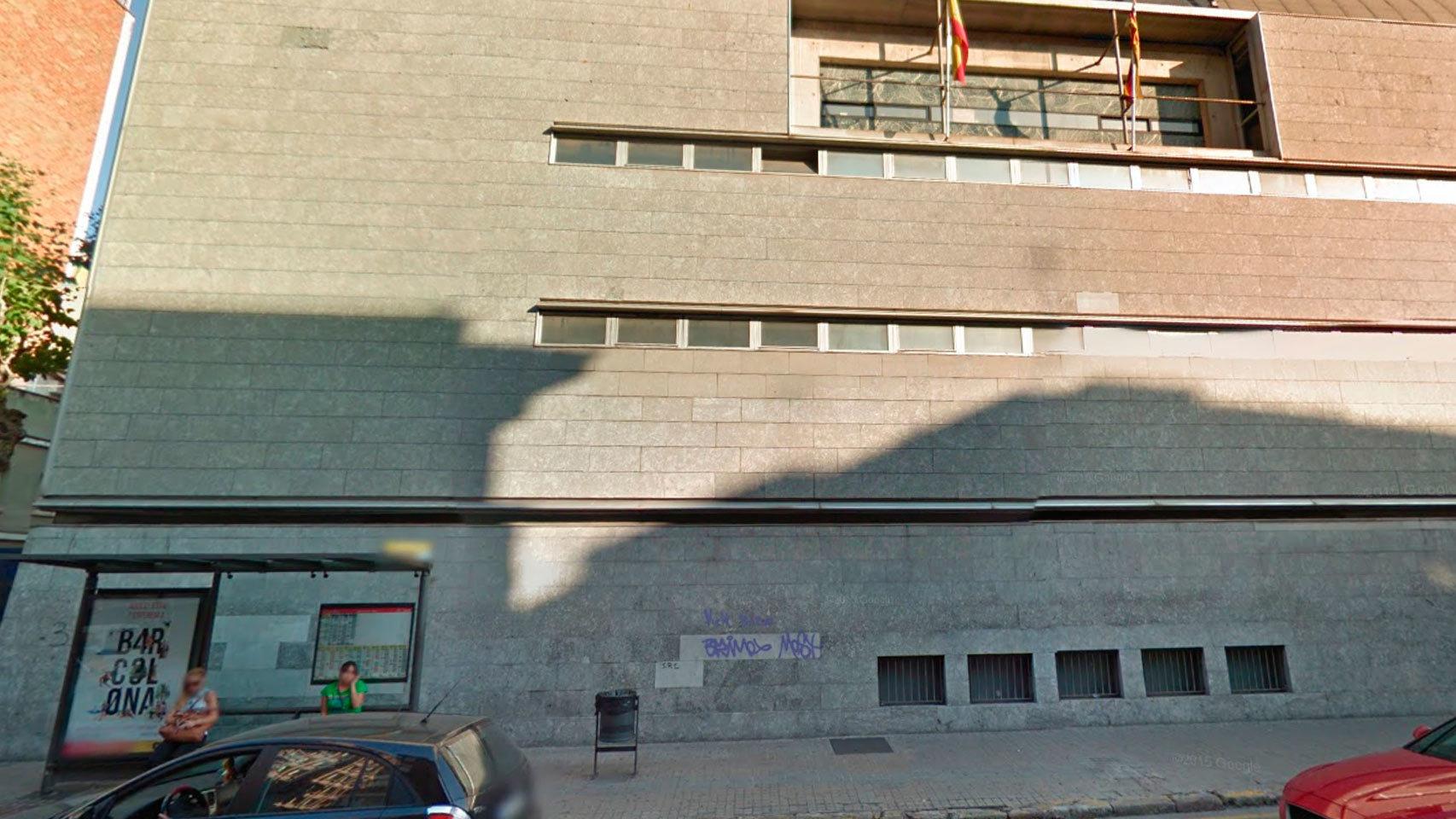 Fachada de los Juzgados de Badalona