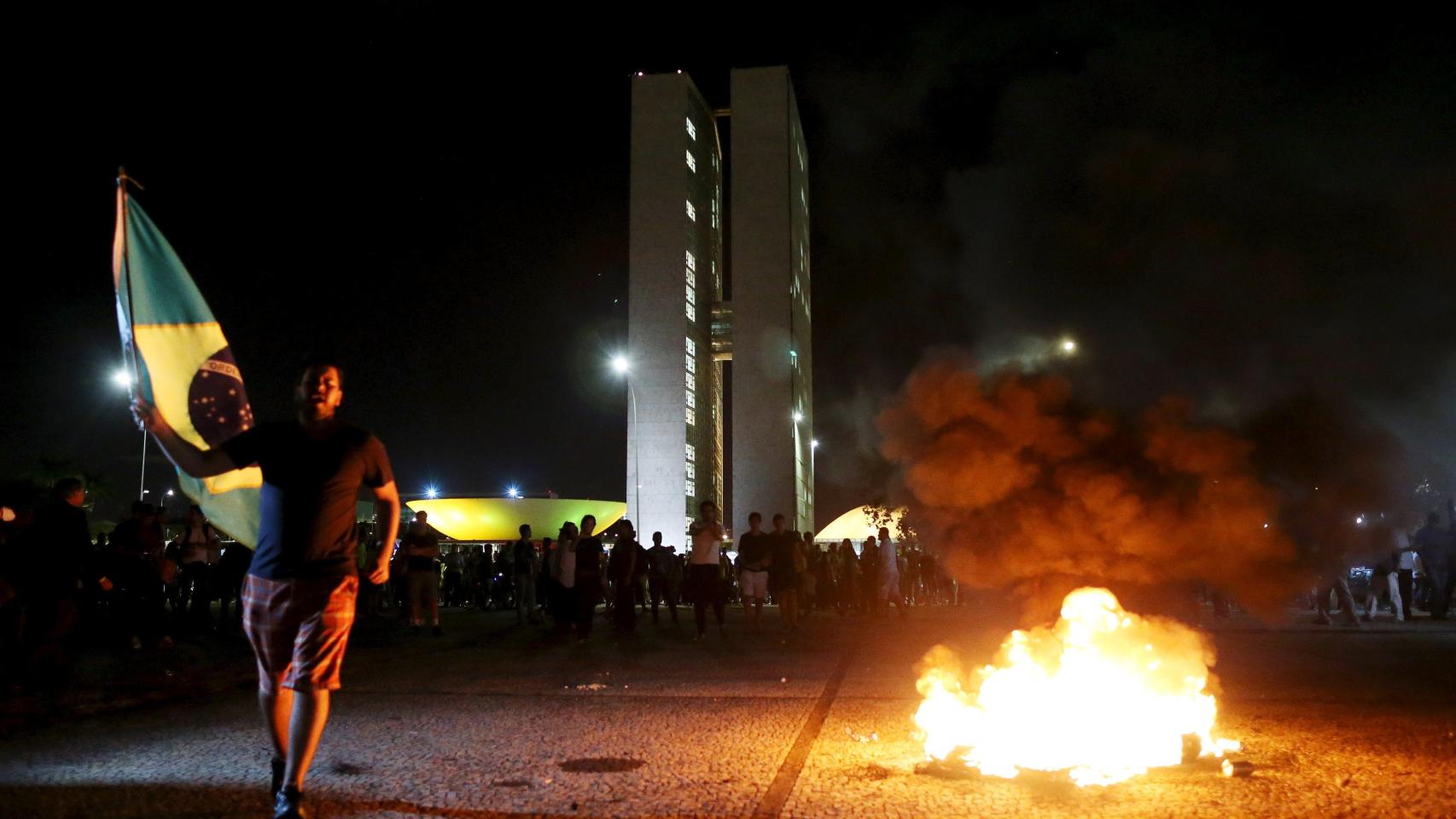 Protestas en las calles de Brasilia tras conocerse el nombramiento como ministro de Lula Da Silva