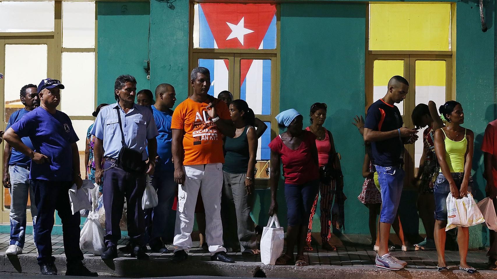 El viaje de Obama se produce después de que el Papa visitara la isla en septiembre.