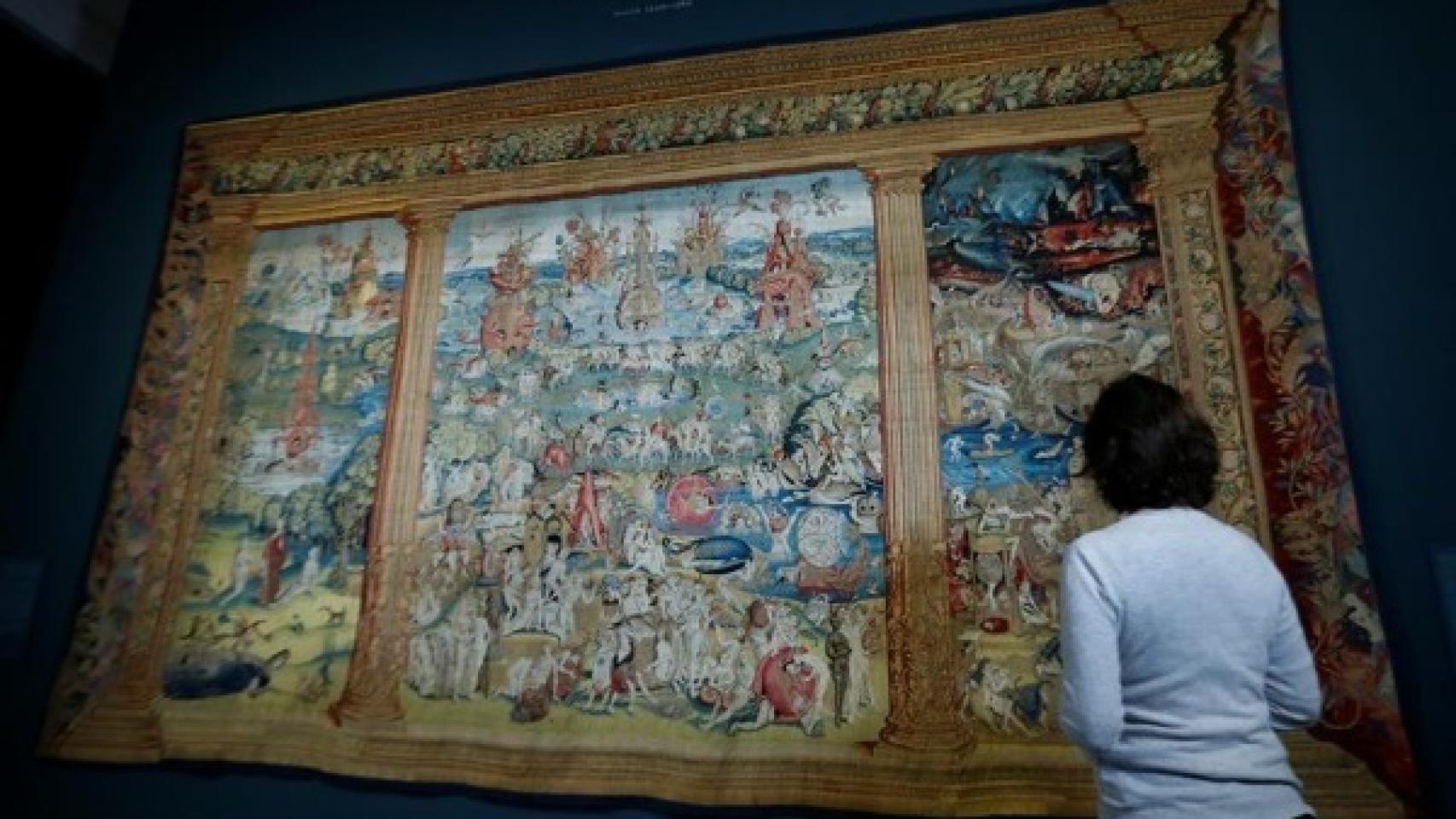 Uno de los tapices incluidos.