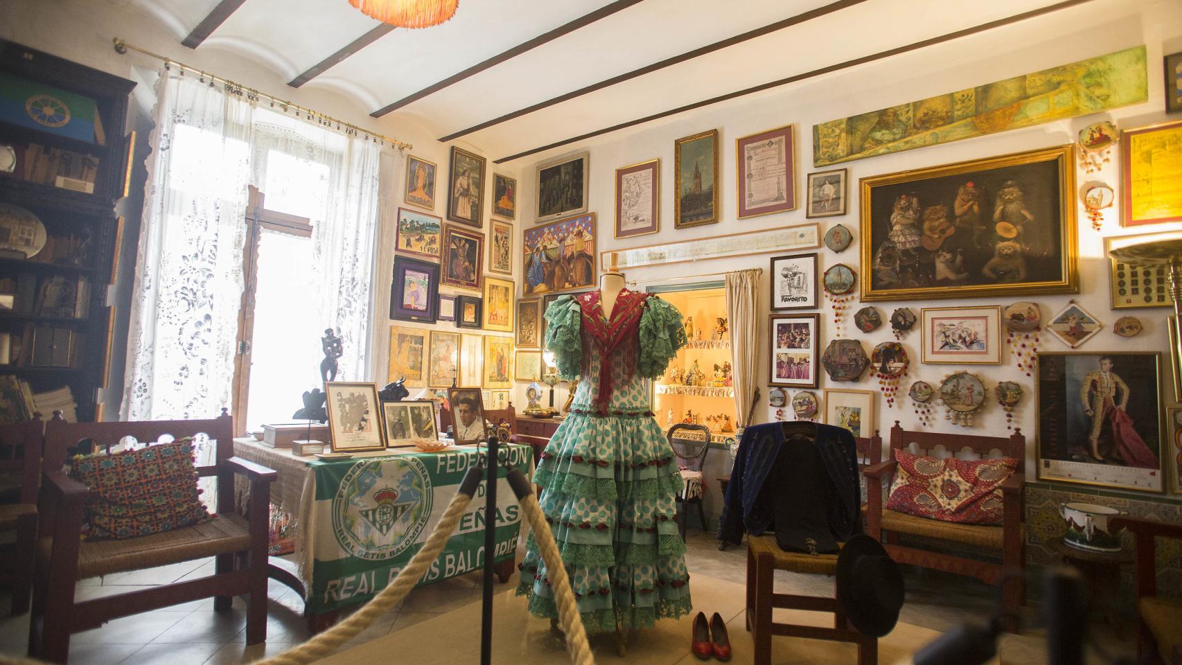 Descubrimos los secretos que se esconden tras las paredes del palacio de Las Dueñas