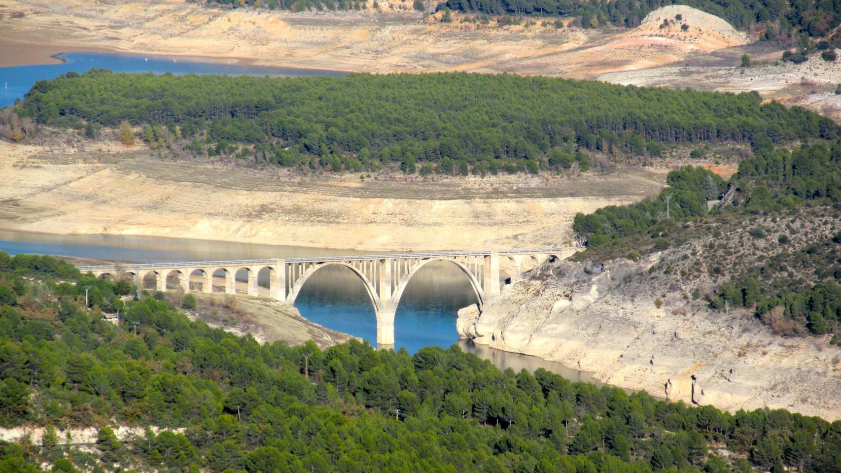 Imagen del embalse de Entrepeñas.