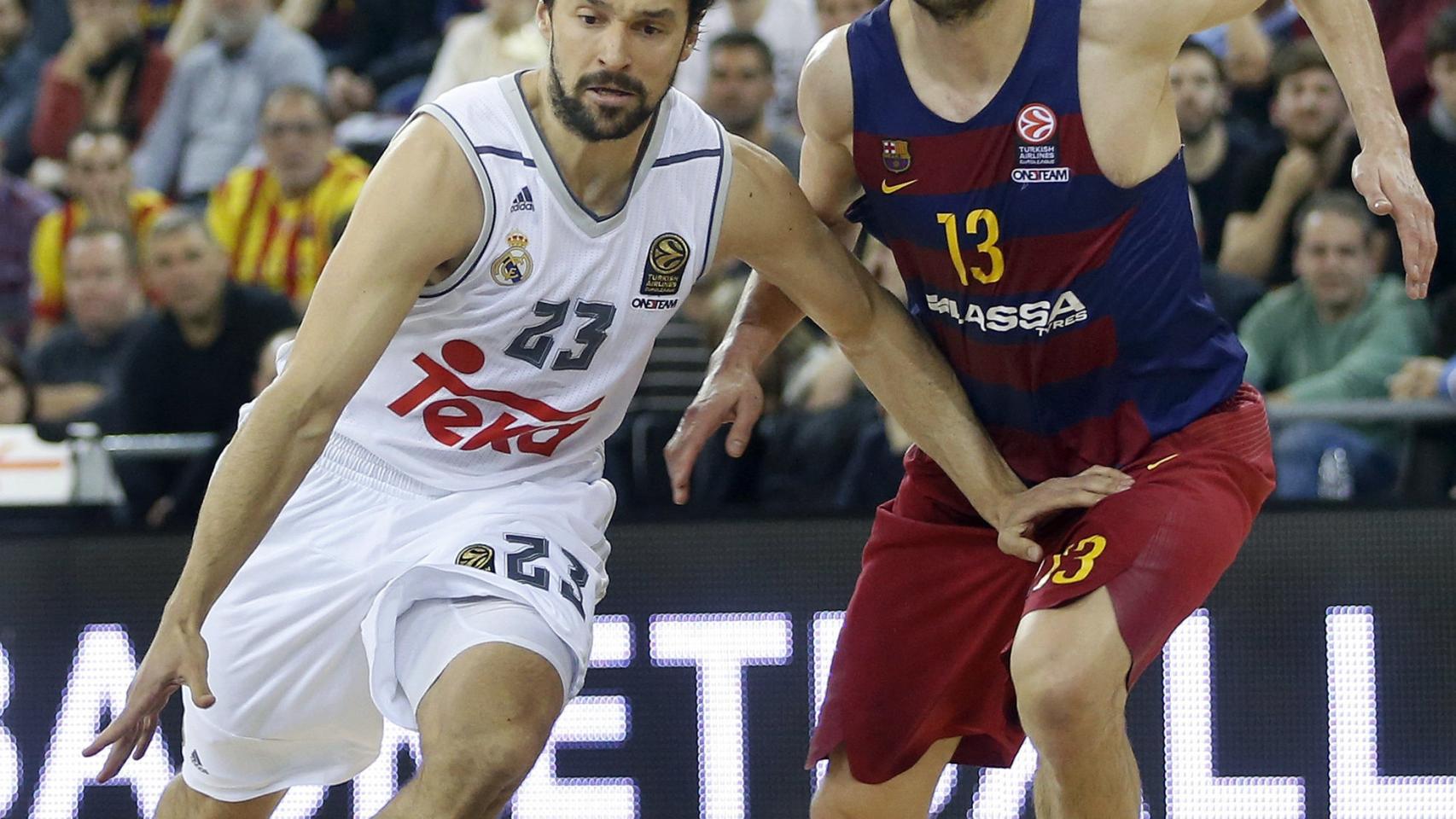 Llull se escapa de Satoransky en el último Barça-Madrid.