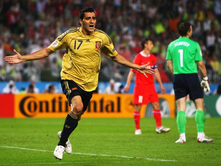 Dani Güiza marca el gol contra Rusia.