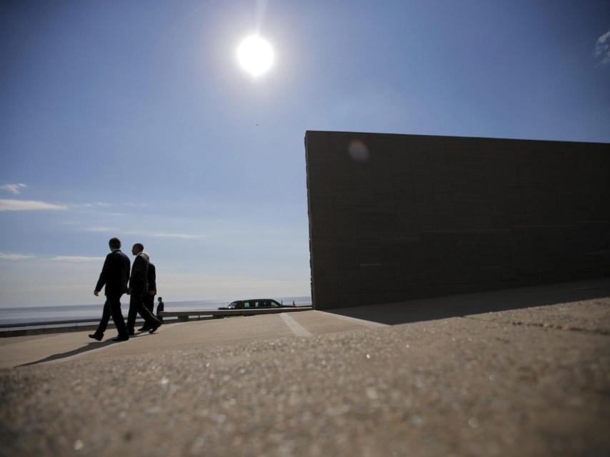 Obama y Macri visitan el Parque de la Memoria.