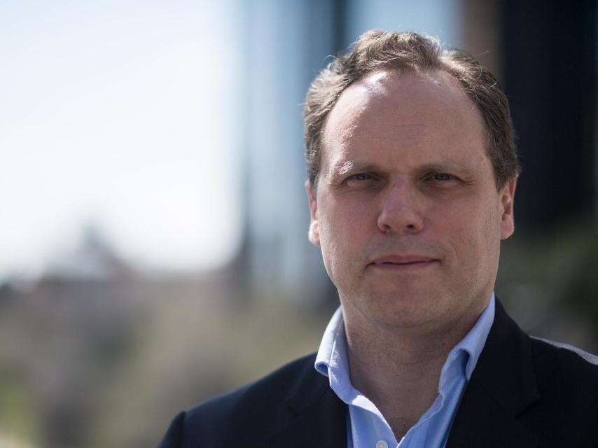 El gestor acaba de publicar su libro 'Las pizarras de Lacalle'.