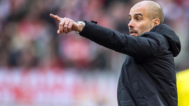 Pep Guardiola, en la zona técnica del Allianz Arena.