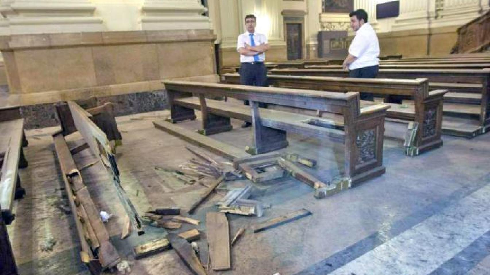 Atentado contra la Basílica del Pilar de Zaragoza en 2013.