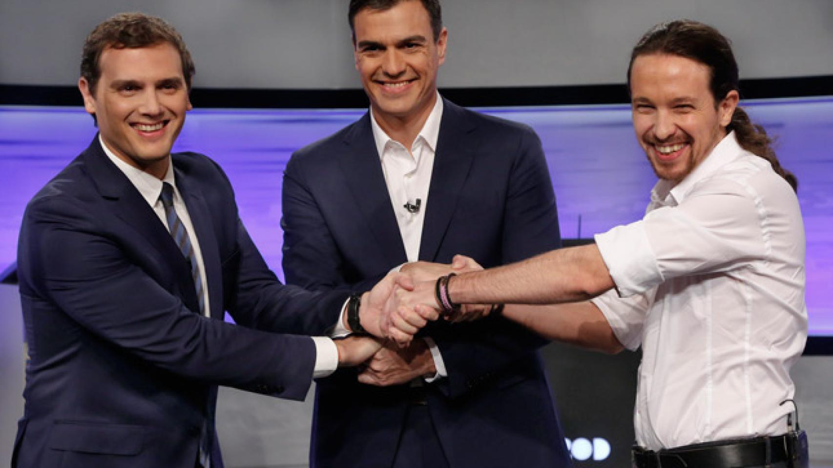 Sánchez y Rivera no llevan barba. Pablo Iglesias se ha dejado perilla