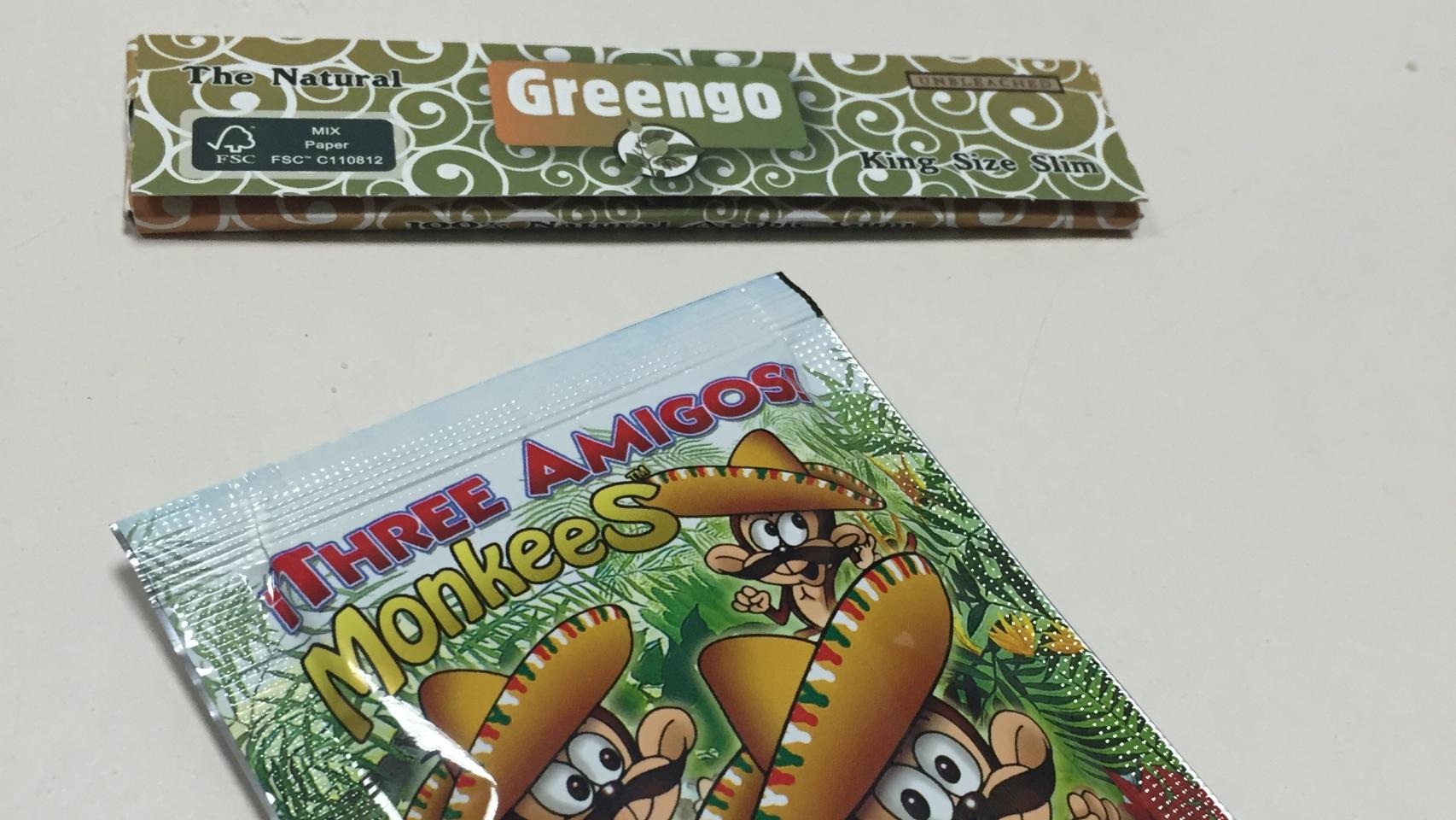 Three Amigos, compuesto de XLR-11