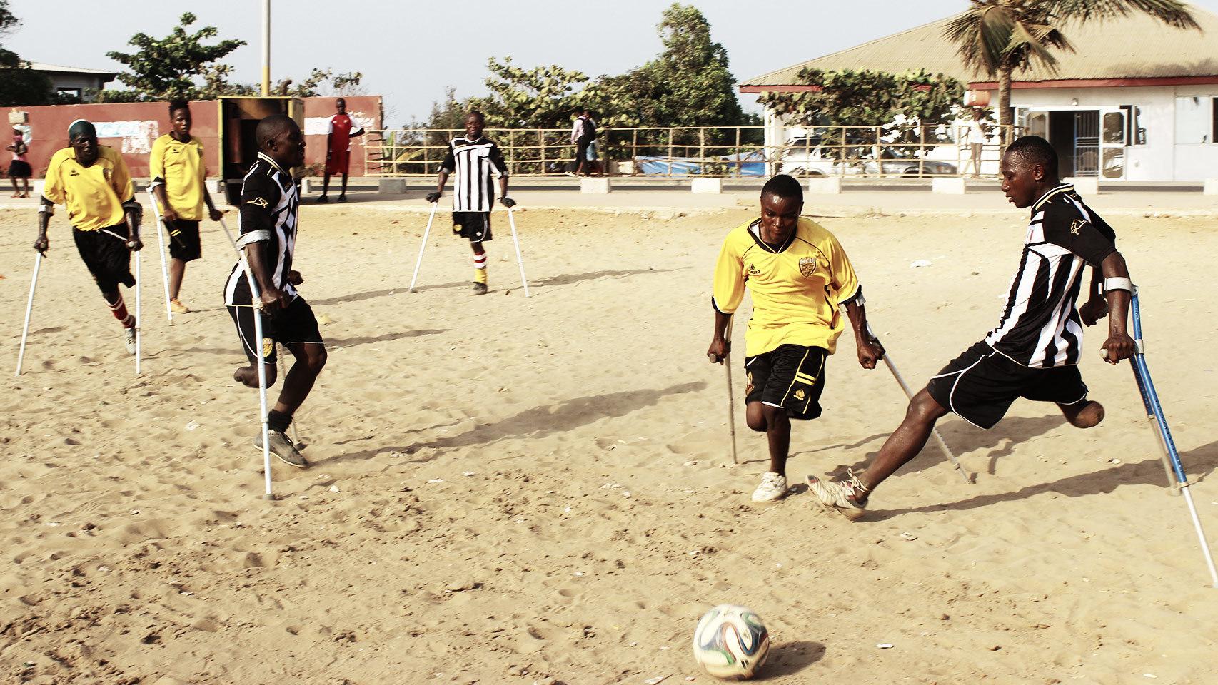 Un lance del partido de entrenamiento