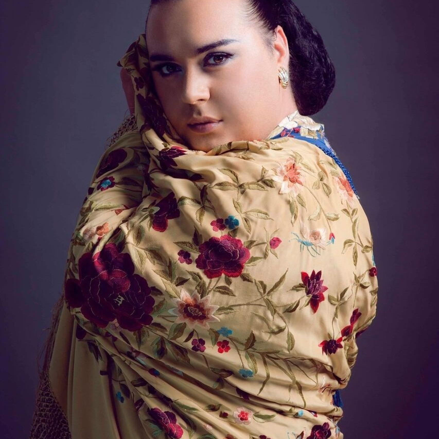 Falete le da mucha importancia al vestuario