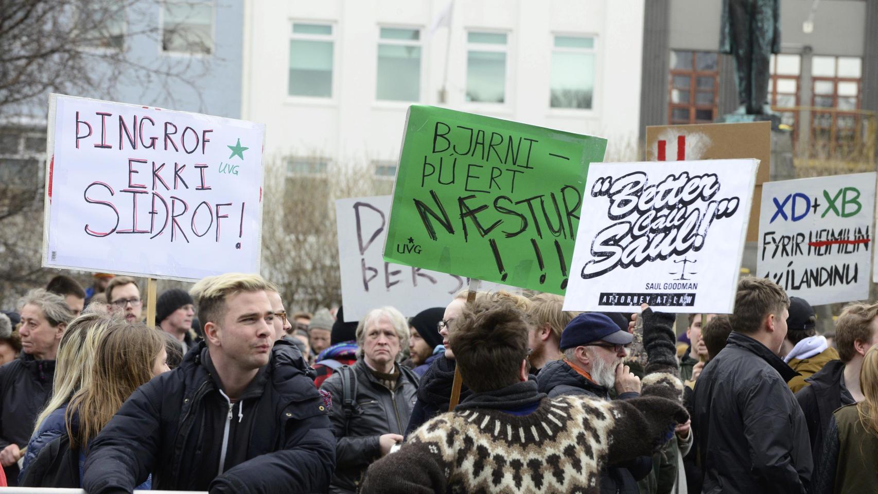 Los islandeses demandan la dimisión de su premier.