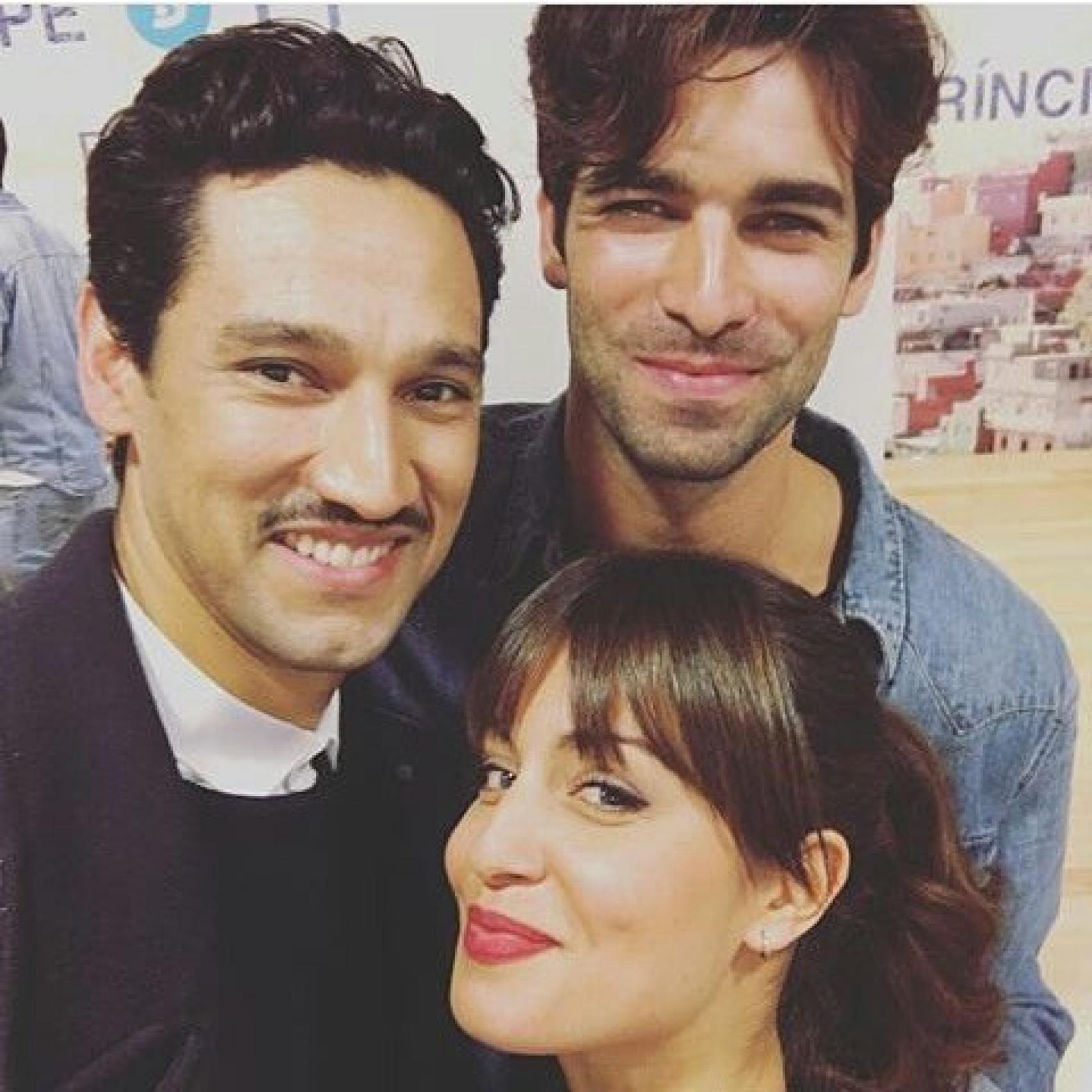 Rubén Cortada, Stany Coppet e Hiba Abouk en la presentación de El Príncipe