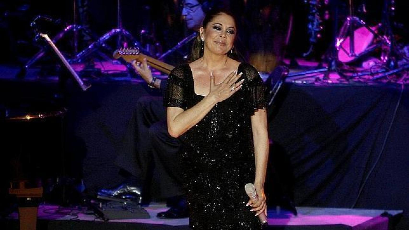 Pantoja podría cobrar 100.000 euros por concierto en México