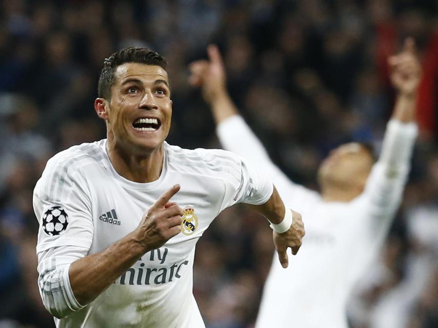 Cristiano Ronaldo celebra su tercer gol.