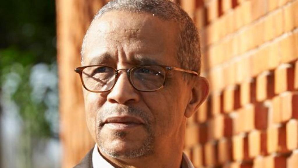 Image: Yasmina Khadra: Mis lectores no leen novelas insulsas ni simples