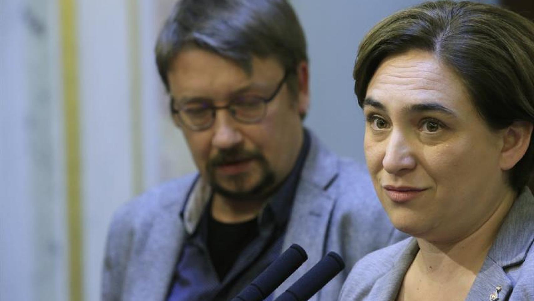 Doménech y Colau en una comparecencia en el Congreso esta semana