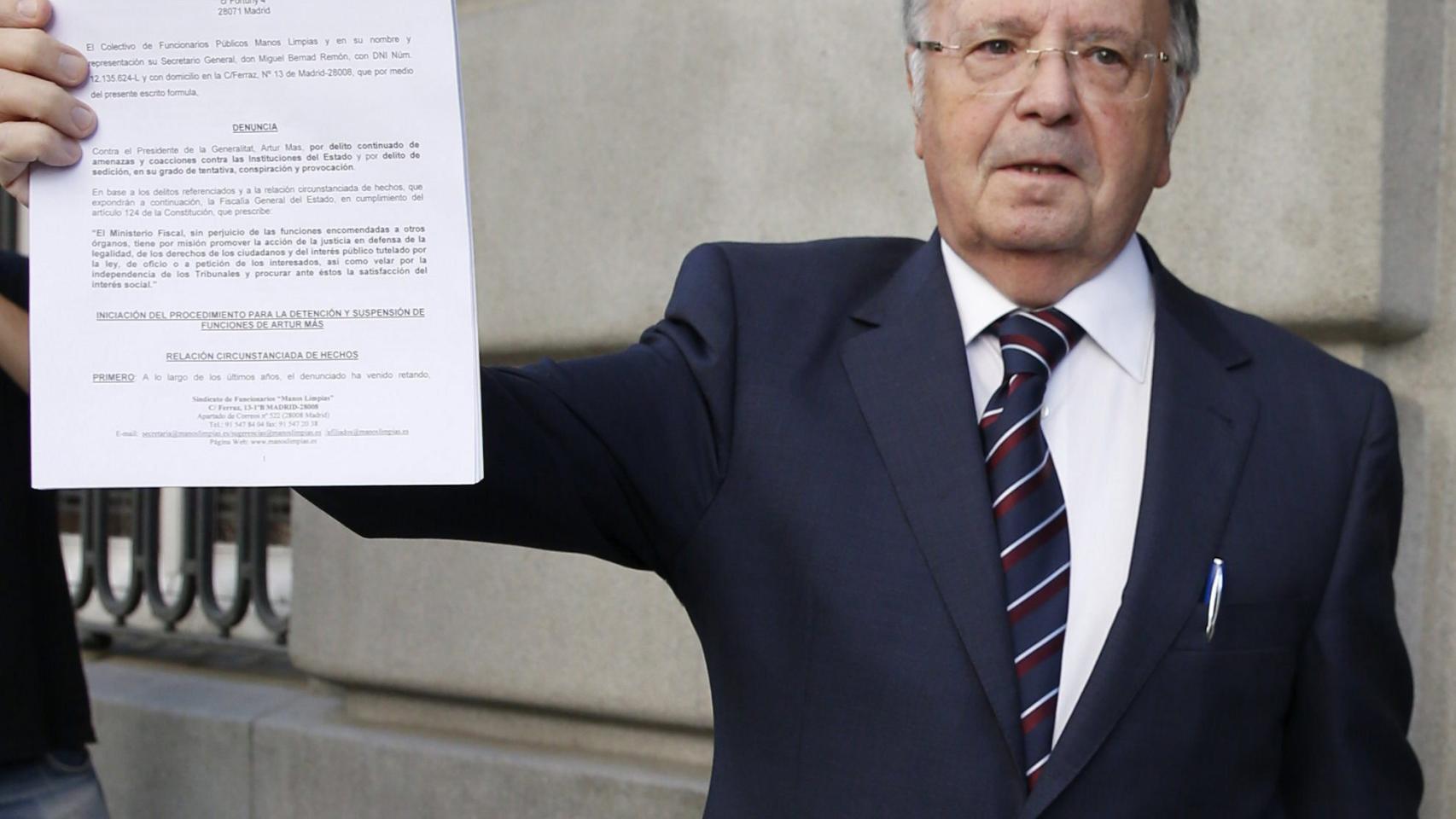 El presidente del sindicato Manos Limpias, Miguel Bernad