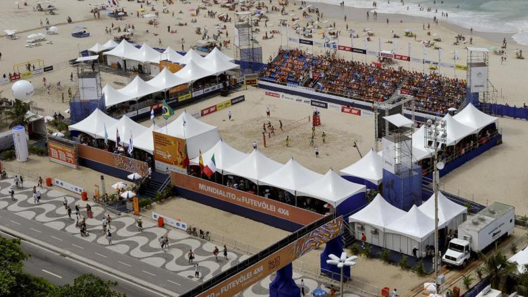 Estadio de futvoley en Copacabana.