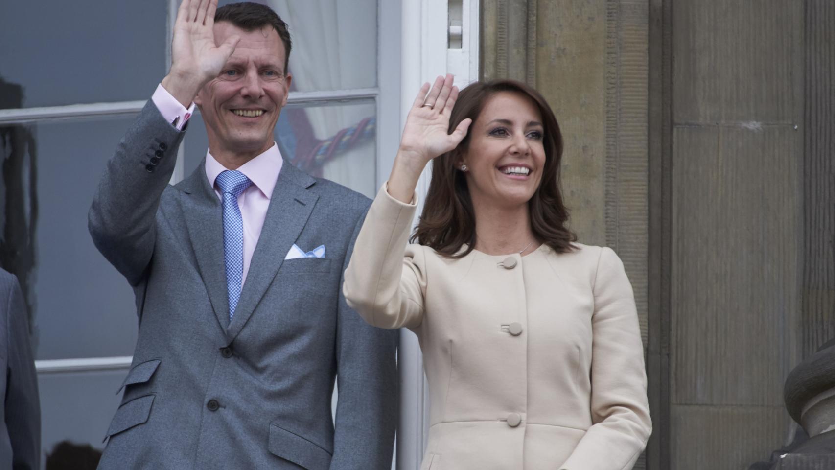 El príncipe Joaquín de Dinamarca y su esposa la princesa María Cavallier