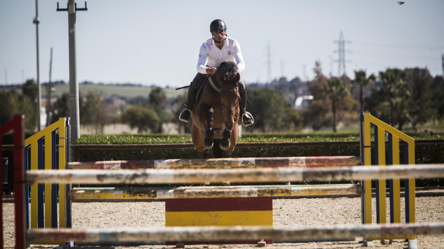 El caballo Hito entrena camino de los Juegos Olímpicos.