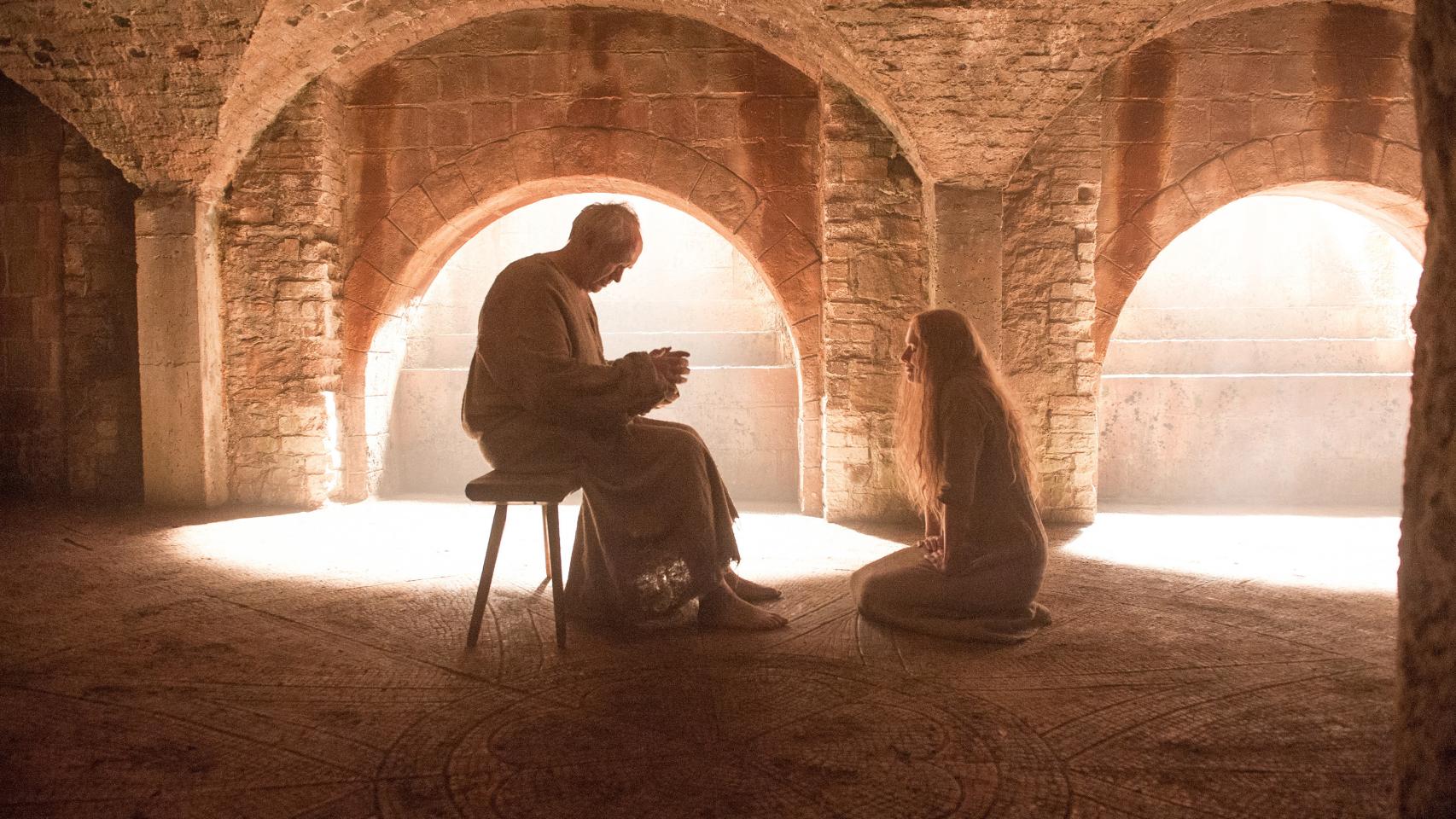 Cersei confiesa sus pecados ante el Gorrión Supremo
