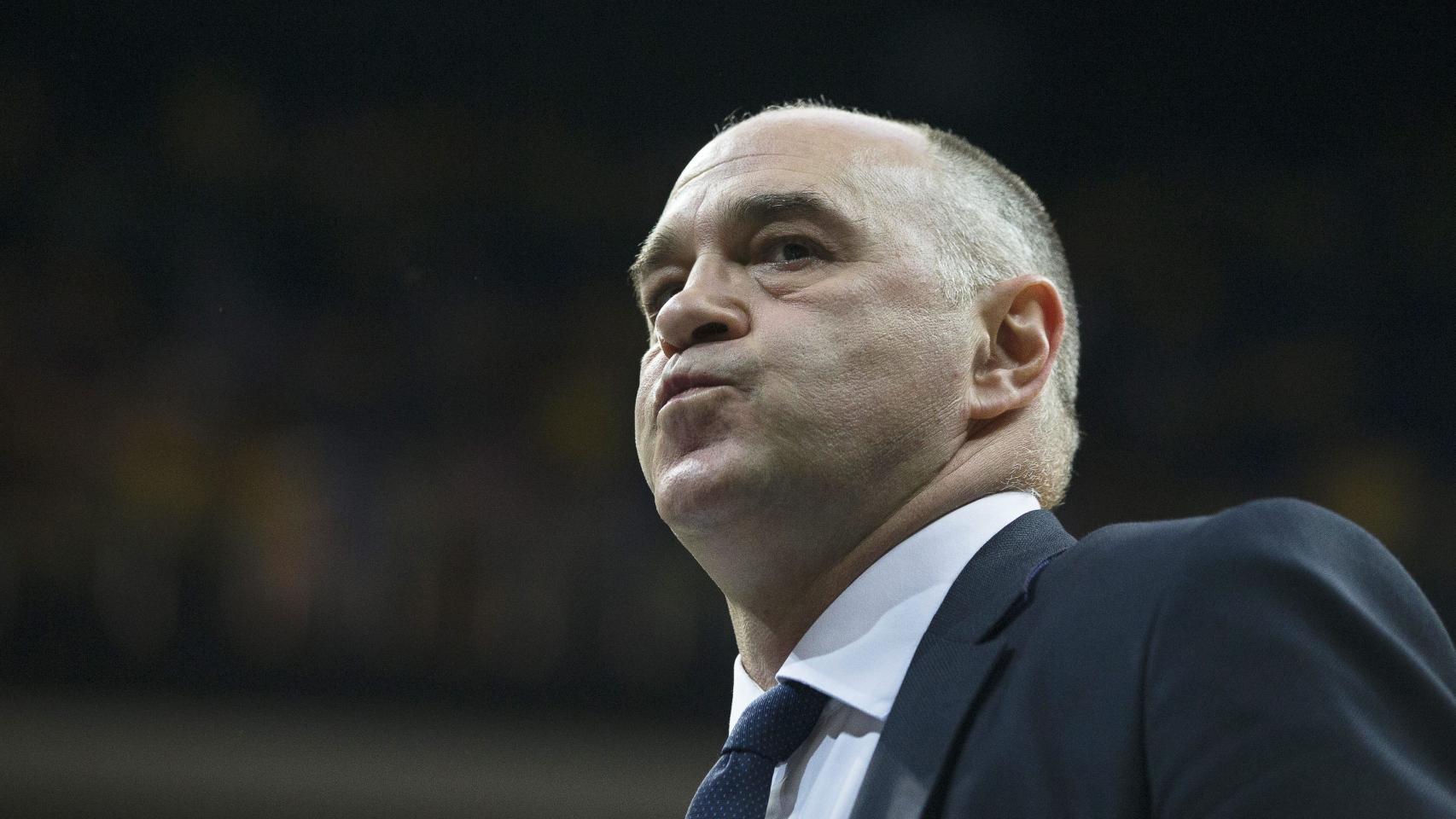 Pablo Laso resopla durante uno de los encuentros ante el Fenerbahçe.