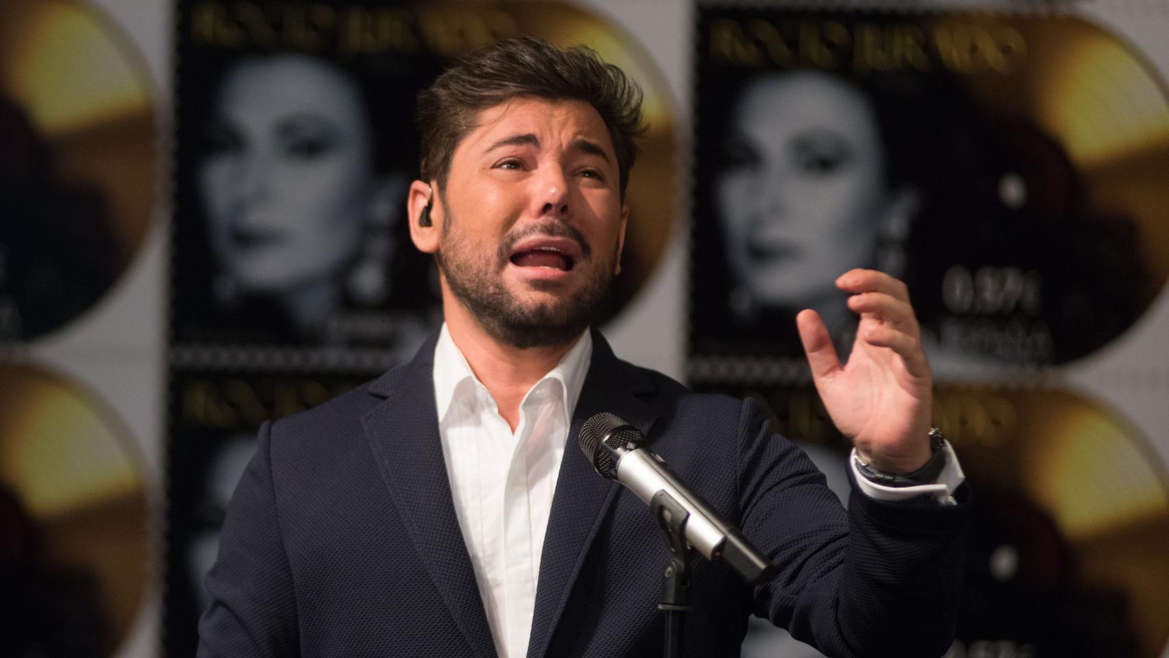 Miguel Poveda ha interpretado temas de Jurado con su desgarradora voz