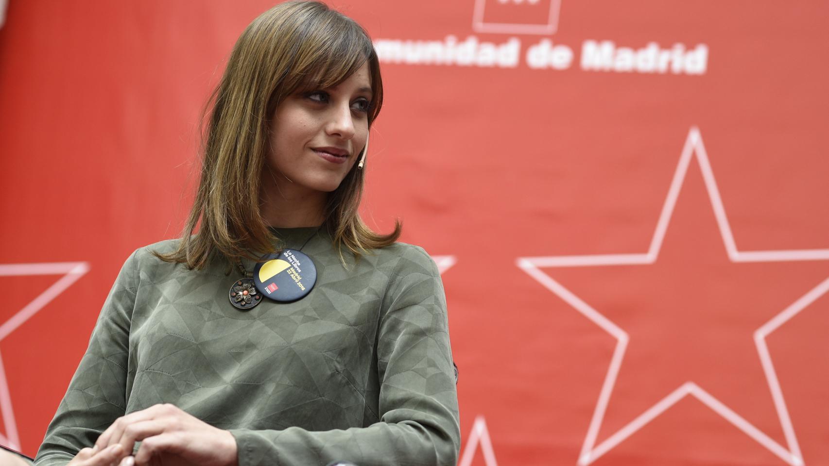 Michelle Jenner defiende que leer es sexy