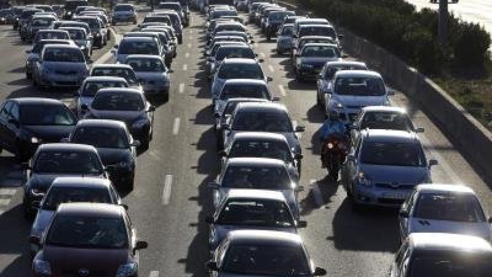 El Ayuntamiento de Madrid puso cuatro multas de tráfico por minuto en 2015.