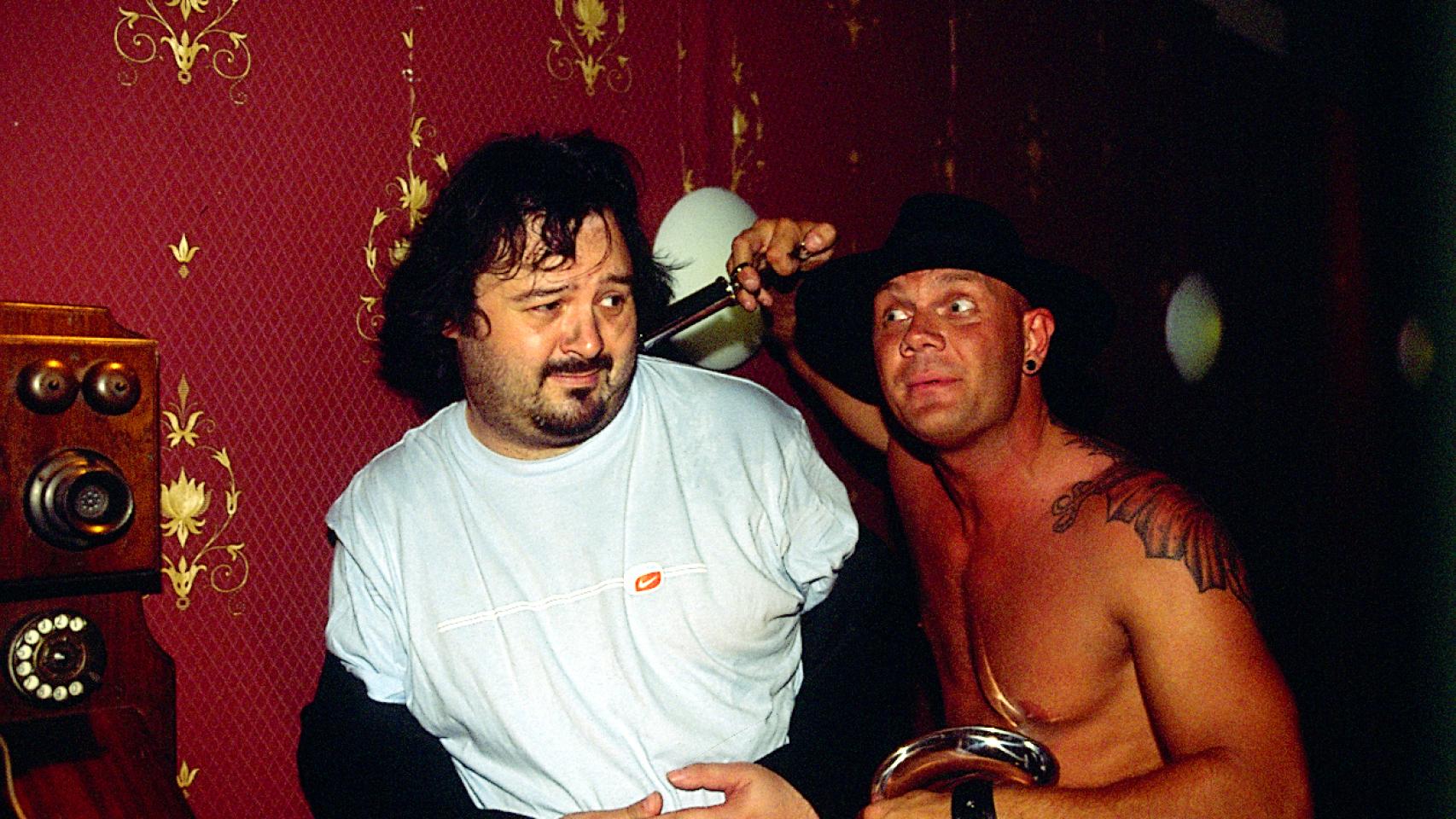 Torbe, junto a la estrella del porno Nacho Vidal, durante un rodaje.