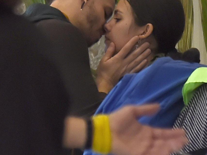 La pareja durante una carrera vertical en el NH Eurobuilding de Madrid