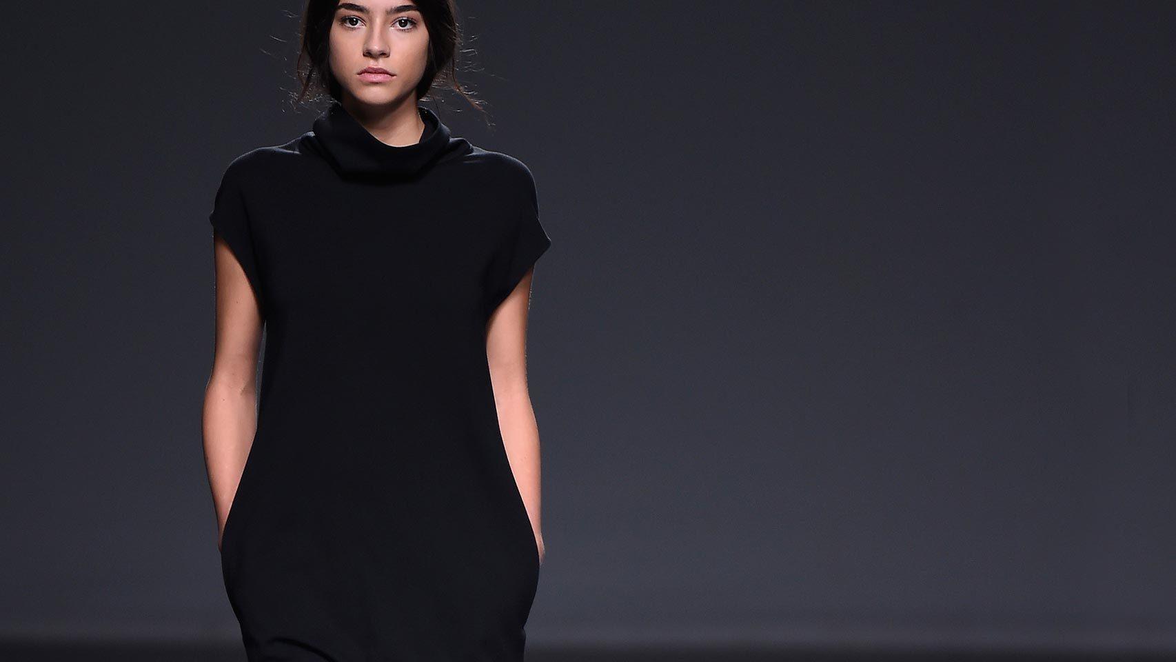 La modelo Rocío Herrera durante el último desfile de Ángel Schlesser.