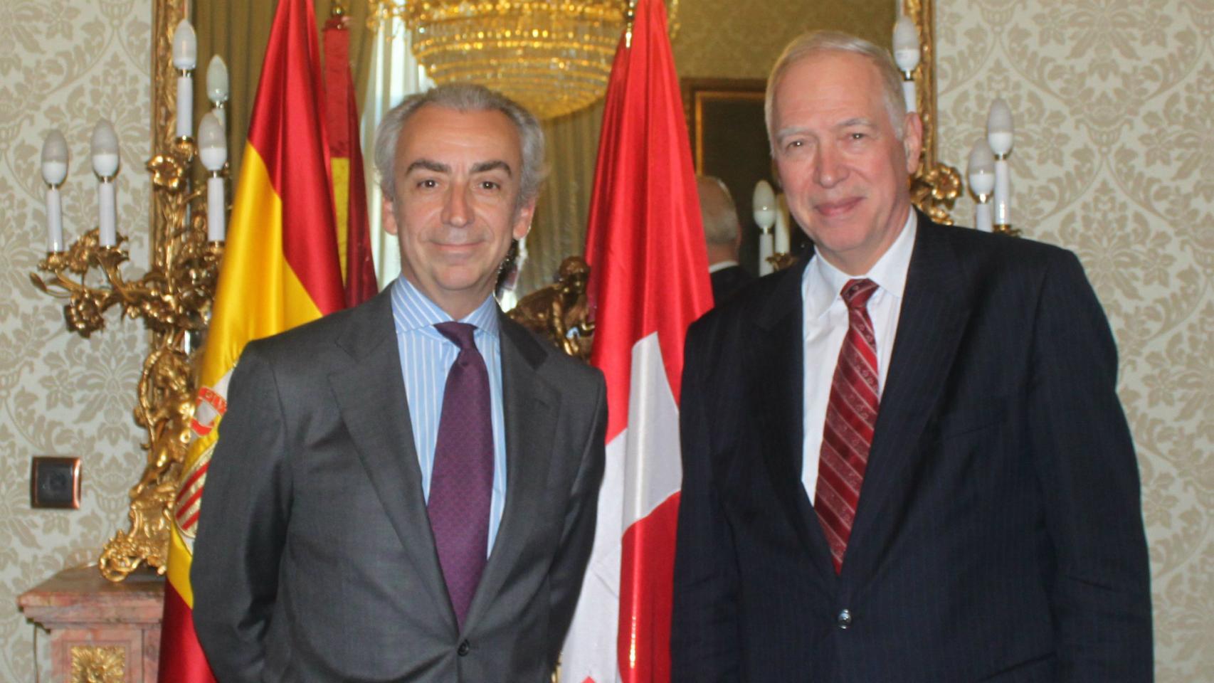 Miguel Ferre y Jacques de Watteville.