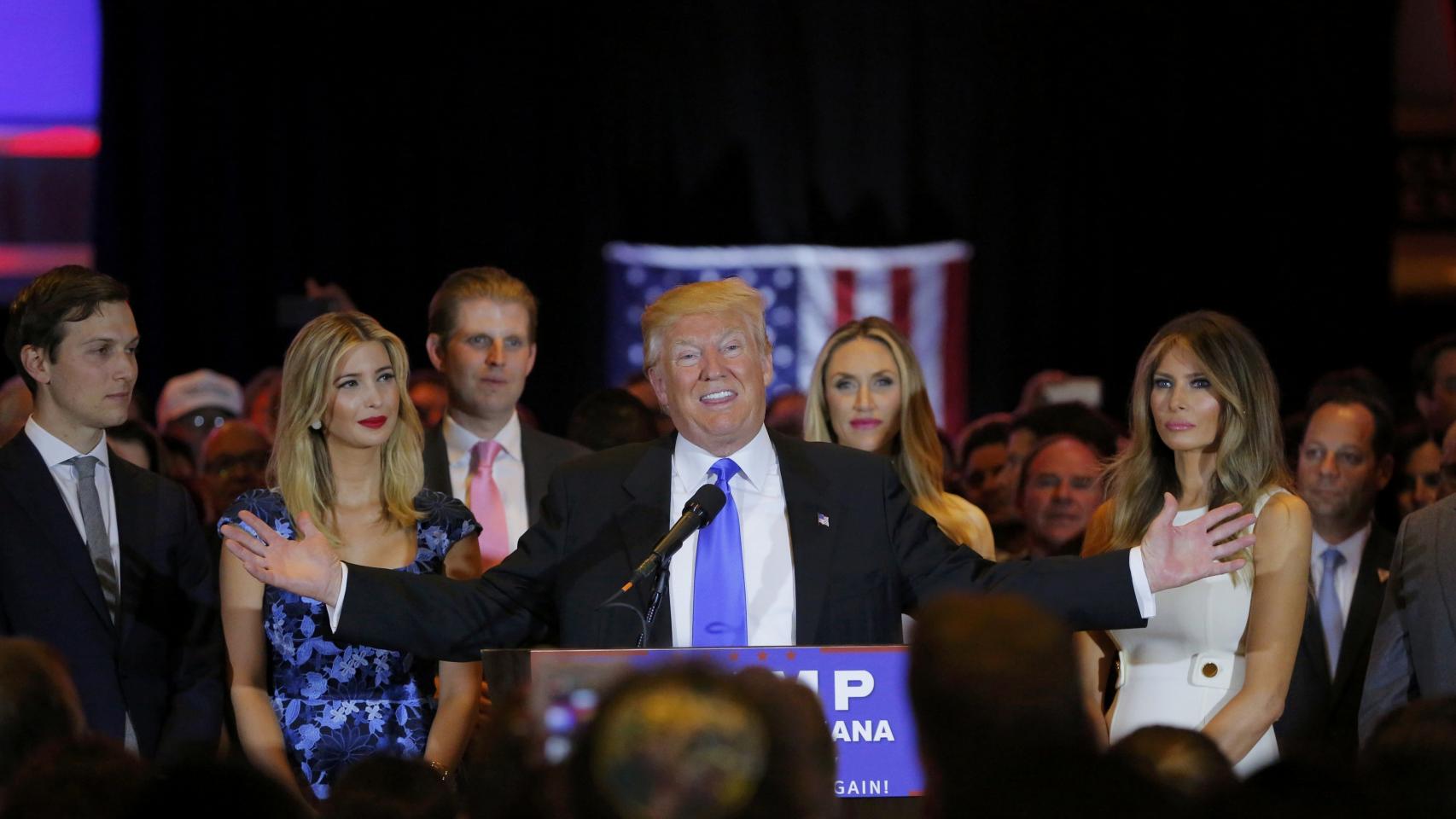 Donald Trump habla a sus seguidores tras ganar las primarias de Indiana.