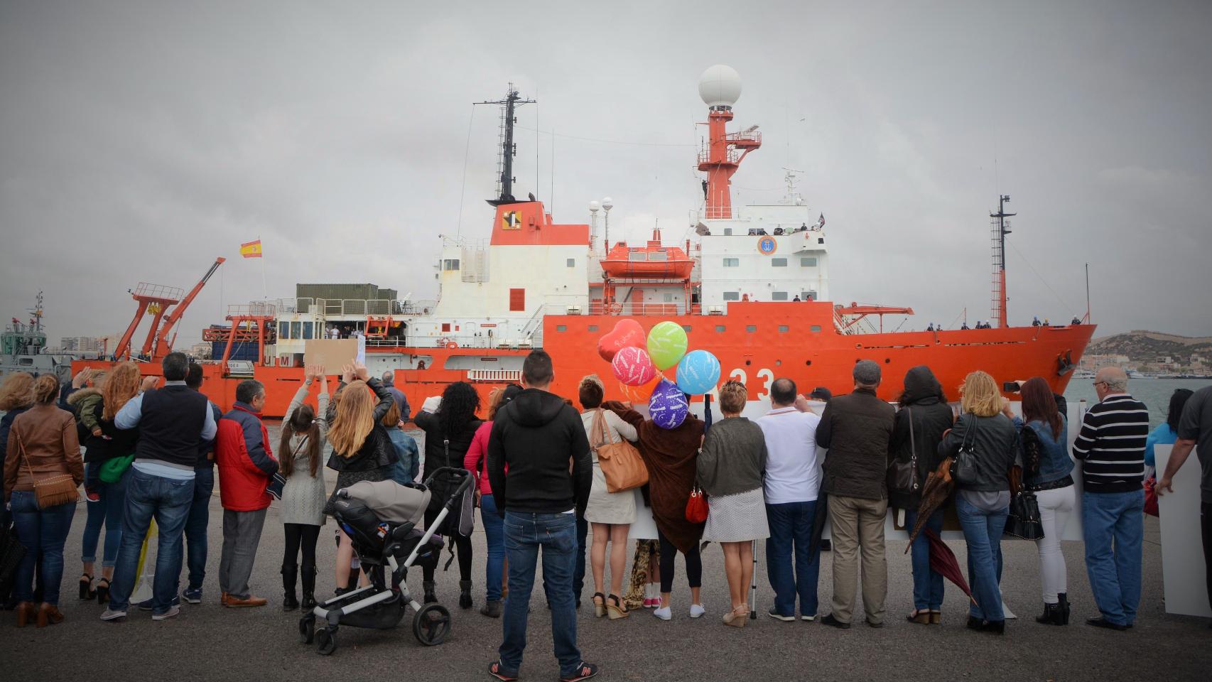 El buque Hespérides atraca en Cartagena.