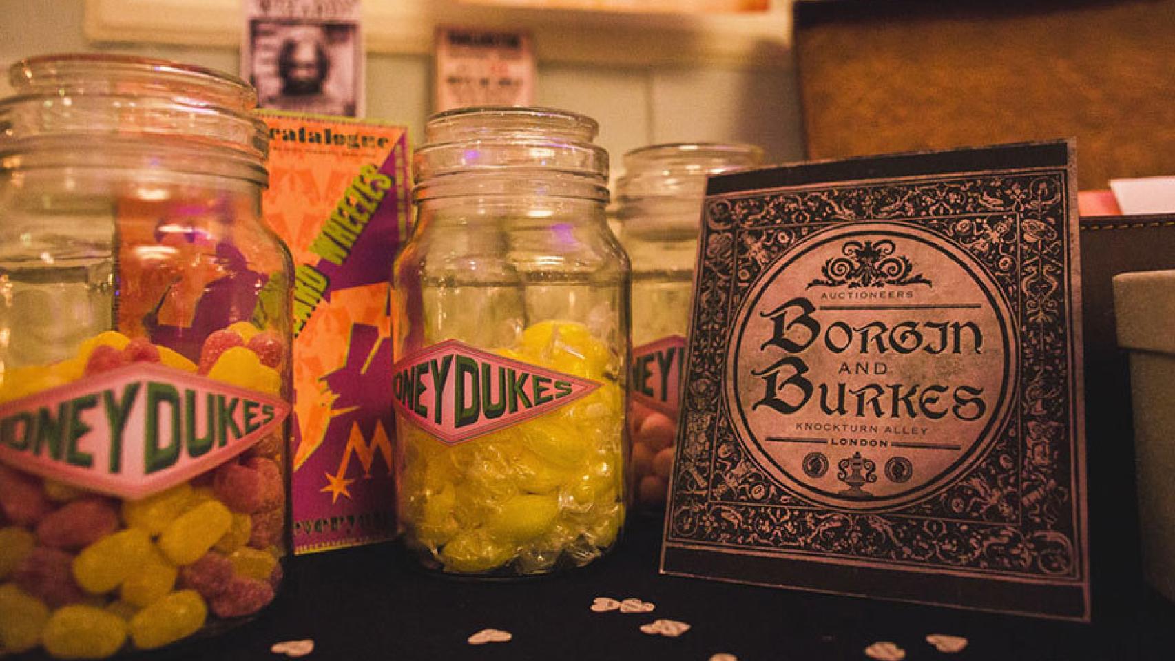 Gominolas y caramelos dispuestos para los invitados más pequeños.