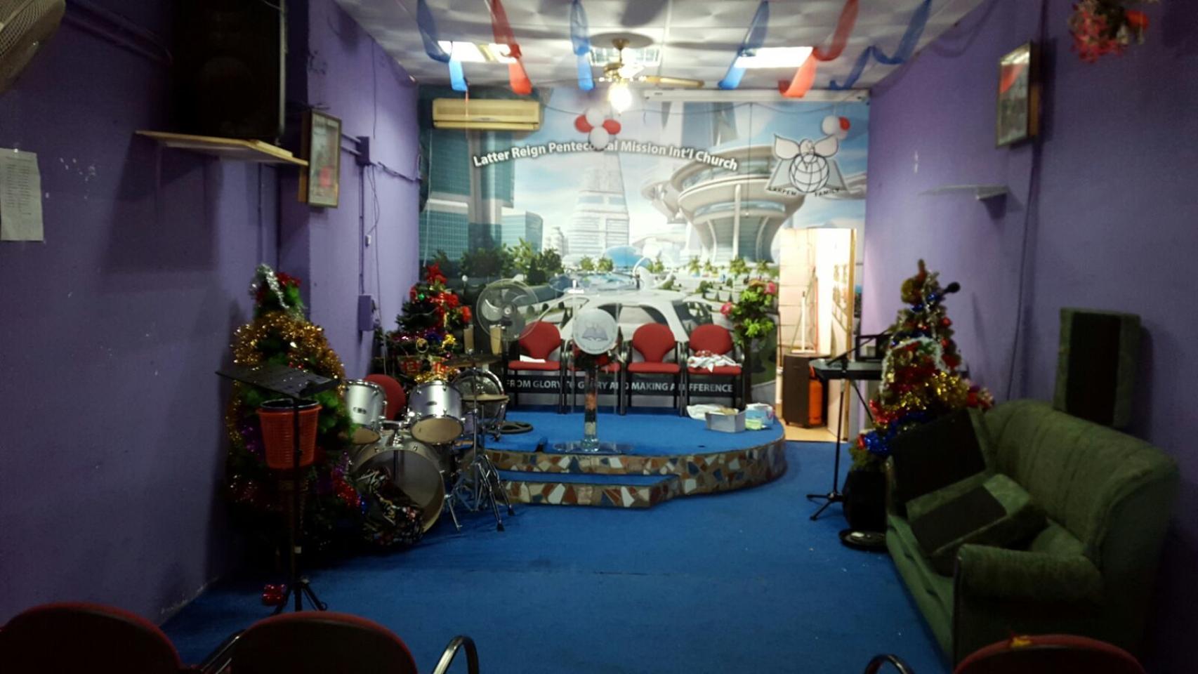 La iglesia evangélica donde retenían los pasaportes de las víctimas