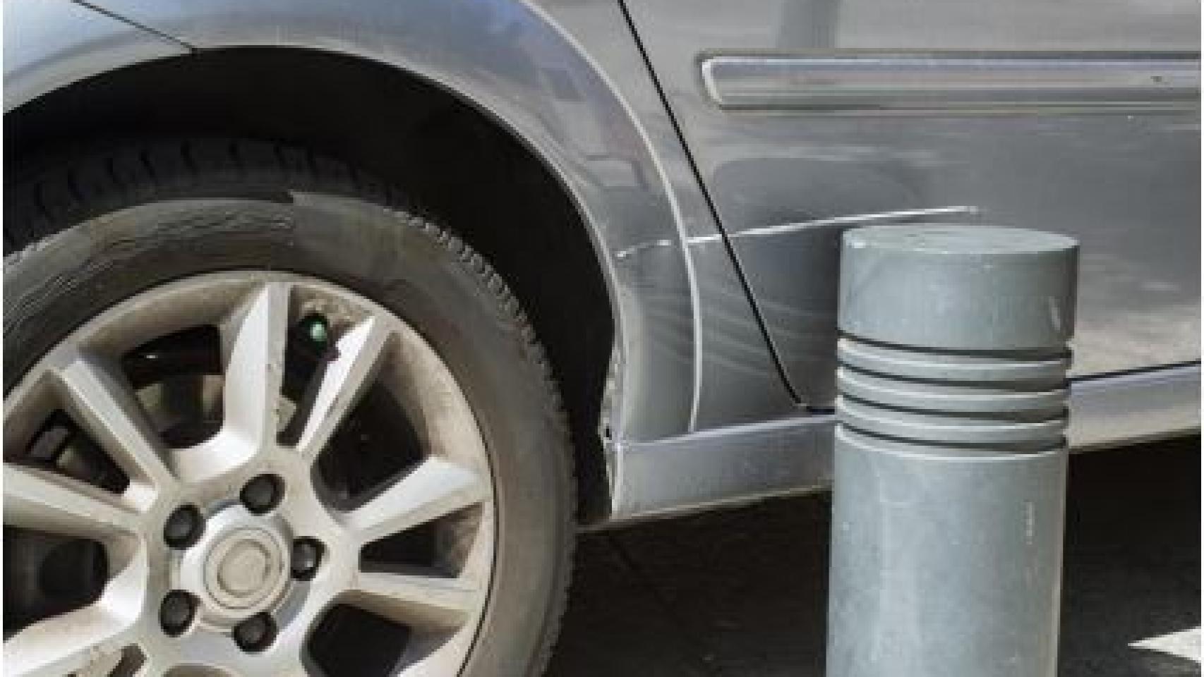 Los bolardos son los enemigos de los que aparcan en las calles.