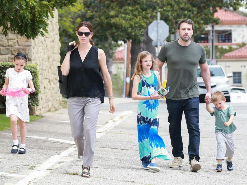 Ben Affleck y Jennifer Garner junto a sus hijos