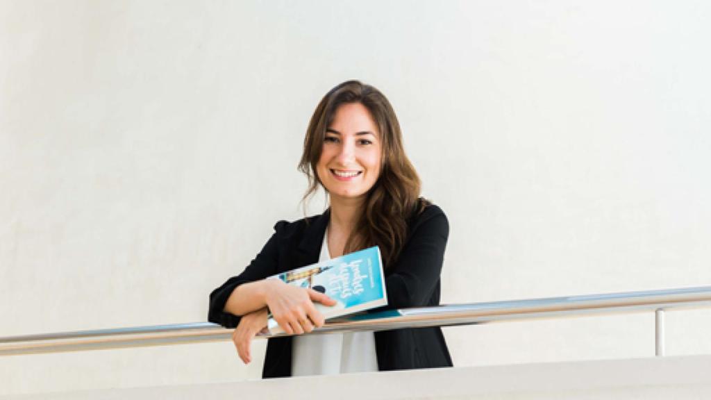 Image: Jara Santamaría gana el Premio ”la Caixa” / Plataforma de novela juvenil