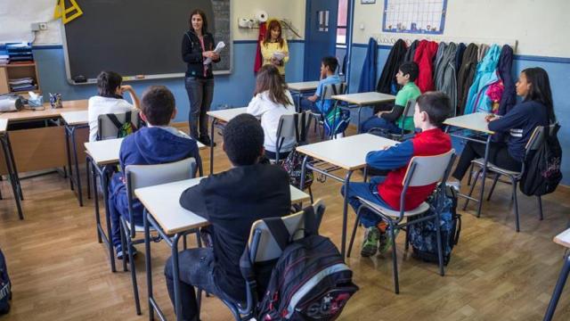 Alumnos de un colegio madrileño durante la reválida de este miércoles