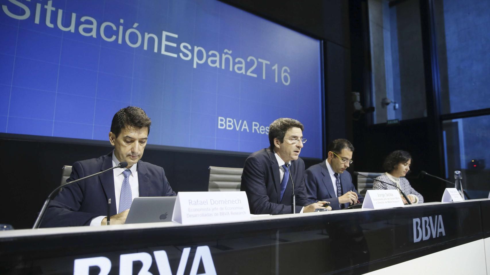 Jorge Sicilia y Rafael Doménech, economistas de BBVA Research