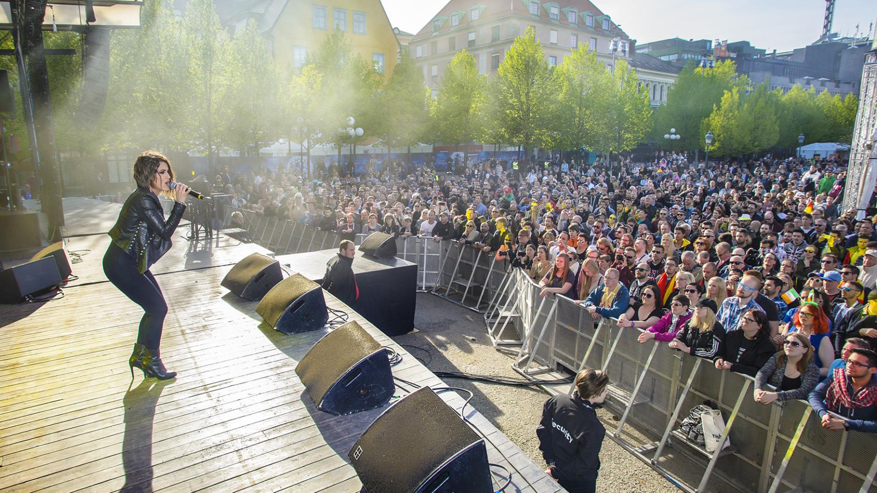 Barei durante su actuación en el EuroVillage este miércoles